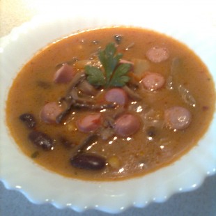 Mexikói leves gombával és virslivel recept